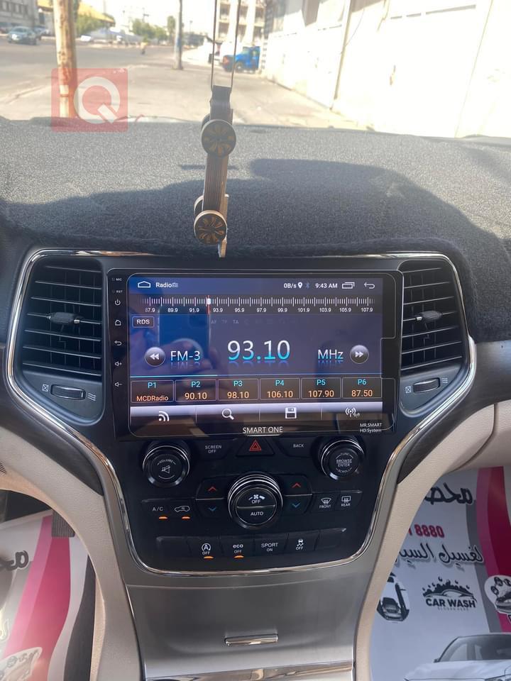 جیپ گراند شیرۆکی